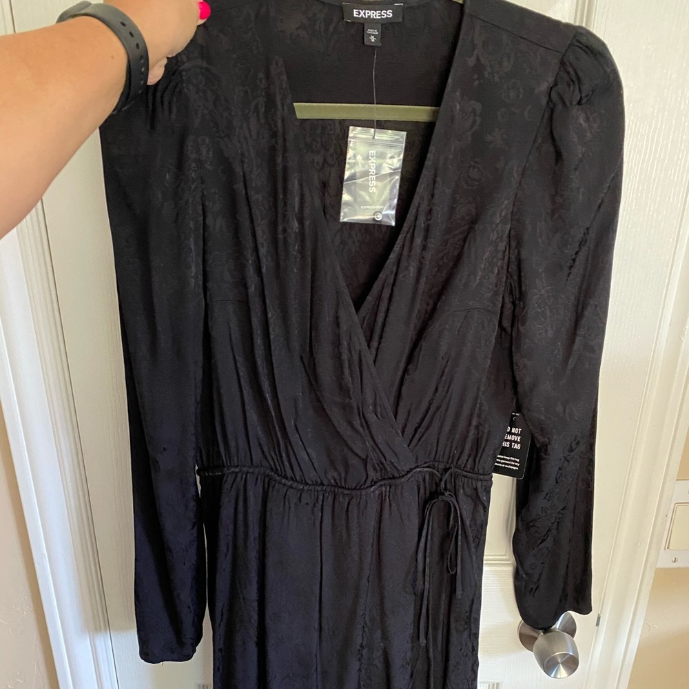 Express black long sleeve dress